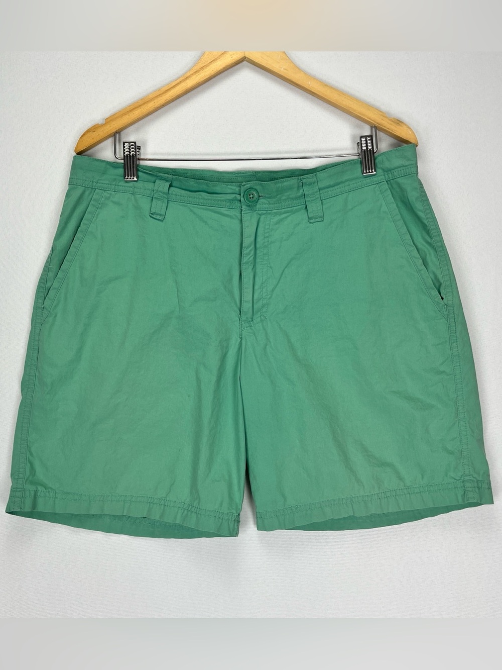 Columbia Chino Shorts Men’s Size 34 Green Cotton Outdoors 8” Length